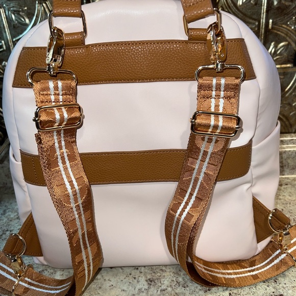 DKNY BIAS 15” Backpack Rosewater Color EUC - Picture 10 of 16